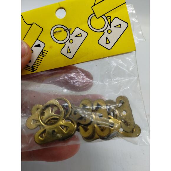 American Handicrafts Mini Plaque Hangers - 12 Count - Picture 5 of 5